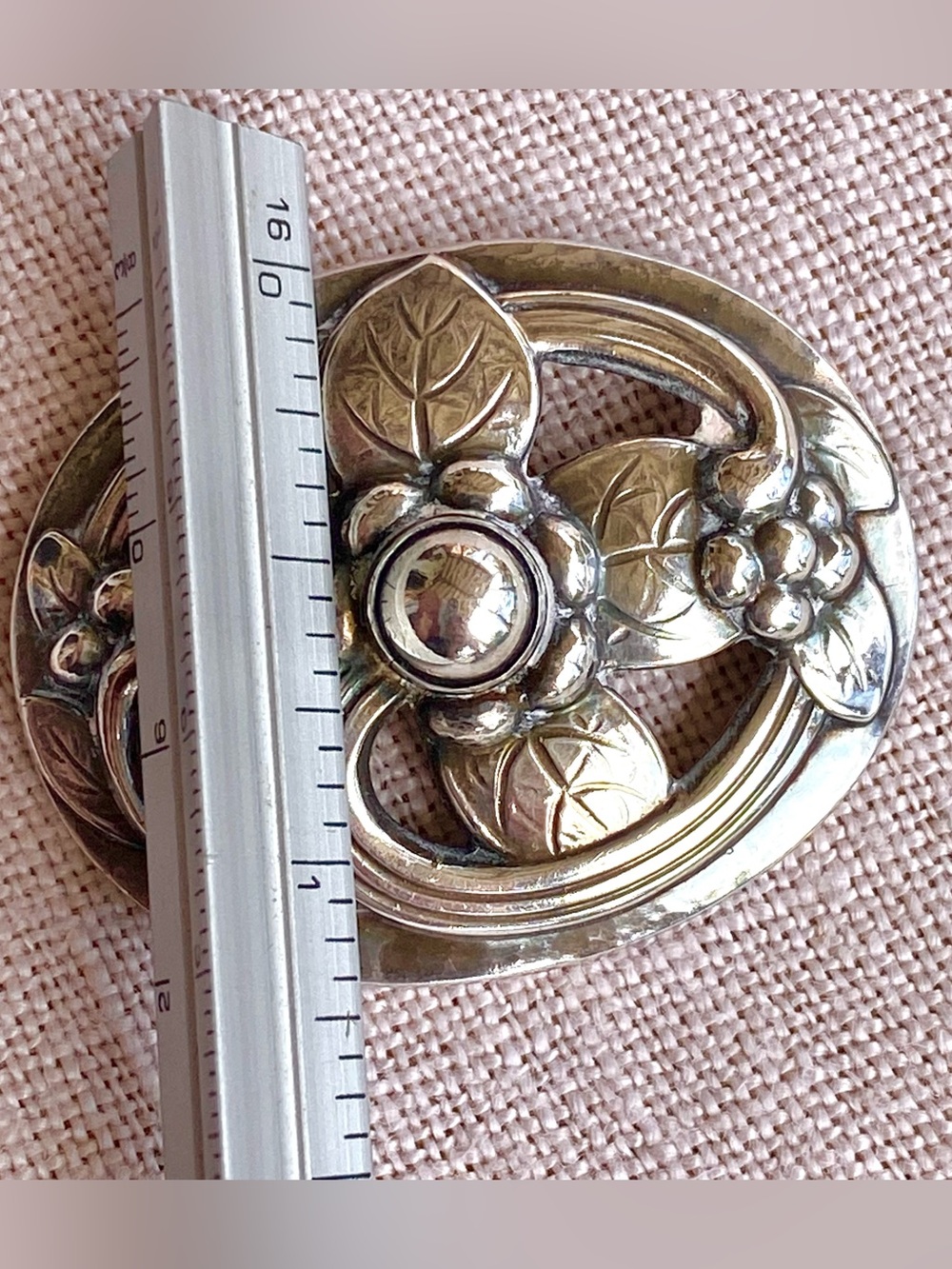 Vintage Georg Jensen Sterling Silver Flower oval Brooch #138 - Picture 5 of 6